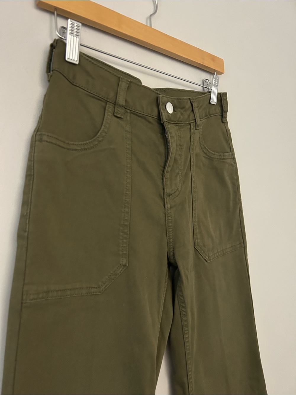 Pilcro Anthropologie The Rylan Relaxed High Rise Flare Pants Green 26 Petite - Picture 5 of 8